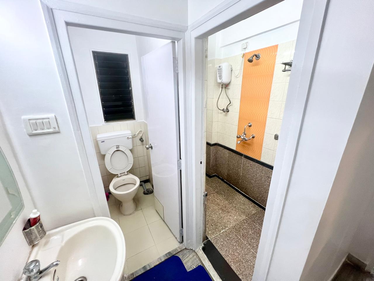 Bathroom in 1 BHK Apartment at NG Complex, Andheri East – for Rent