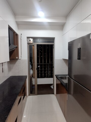 Building Lobby in 2 BHK Apartment at Kalpataru Paramount B, Kapur Bawdi – for Rent