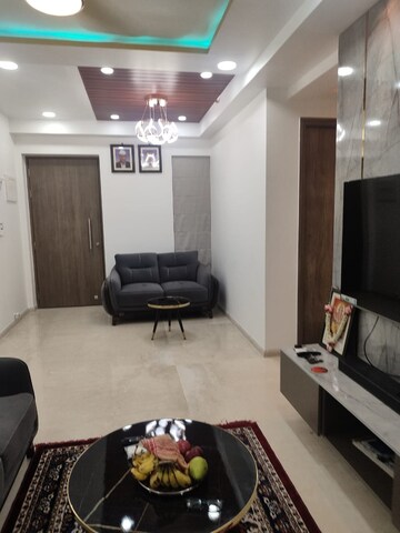 Living Room in 2 BHK Apartment at Kalpataru Paramount B, Kapur Bawdi – for Rent