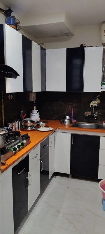 Kitchen in 3 BHK Builder Floor at Sector 44 – for Rent