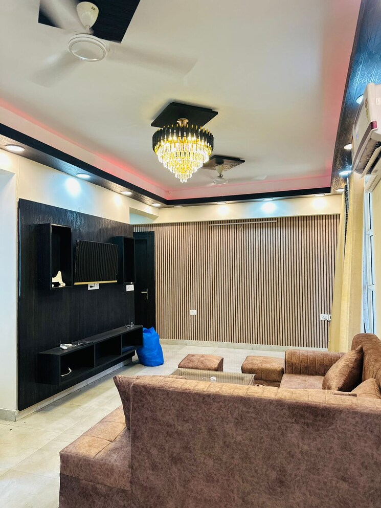 undefined, alpha-1-rwa 2 Bedroom 600 Sq.Ft. Independent House In Alpha 1 Greater Noida Greater Noida 9063887