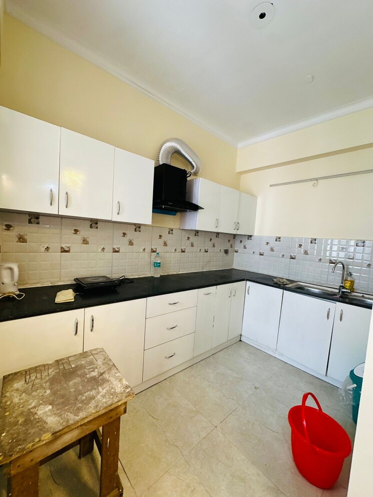 Kitchen, alpha-1-rwa 2 Bedroom 600 Sq.Ft. Independent House In Alpha 1 Greater Noida Greater Noida 9063887