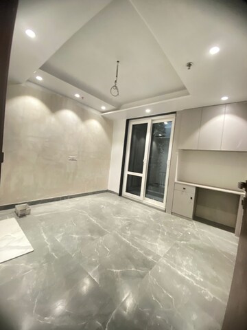 Room in 3 BHK Builder Floor at Sector 17 Dwarka – for Rent