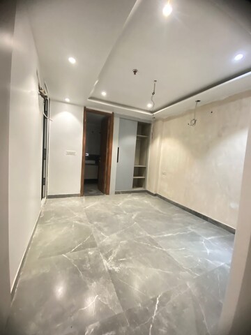 Room in 3 BHK Builder Floor at Sector 17 Dwarka – for Rent