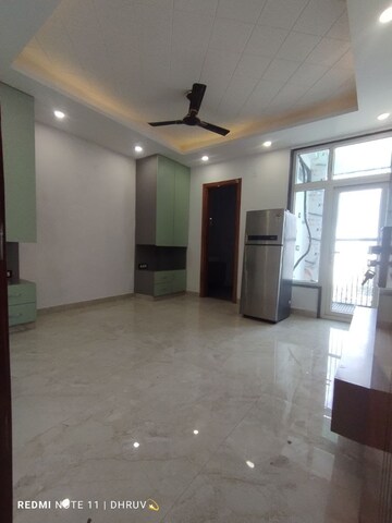 Room in 3 BHK Builder Floor at Sector 17 Dwarka – for Rent