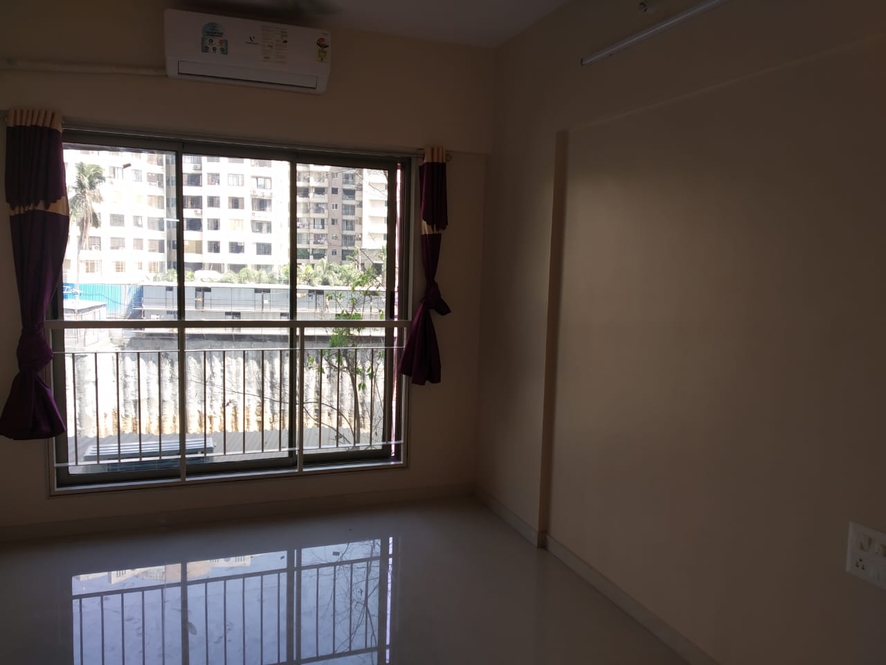 2 BHK + Study Room Apartment For Rent in Kabra Paradise