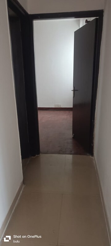 Room in 3 BHK Apartment at Amrapali Zodiac, Sector 120 – for Sale