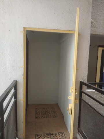 Bedroom in 3 BHK Apartment at Gera Emerald City, Kharadi – for Rent