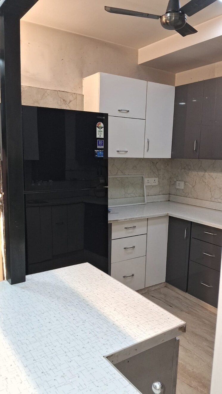 Kitchen, rajouri garden 2 Bedroom 166 Sq.Yd. Builder Floor In Rajouri Garden Delhi 9064074