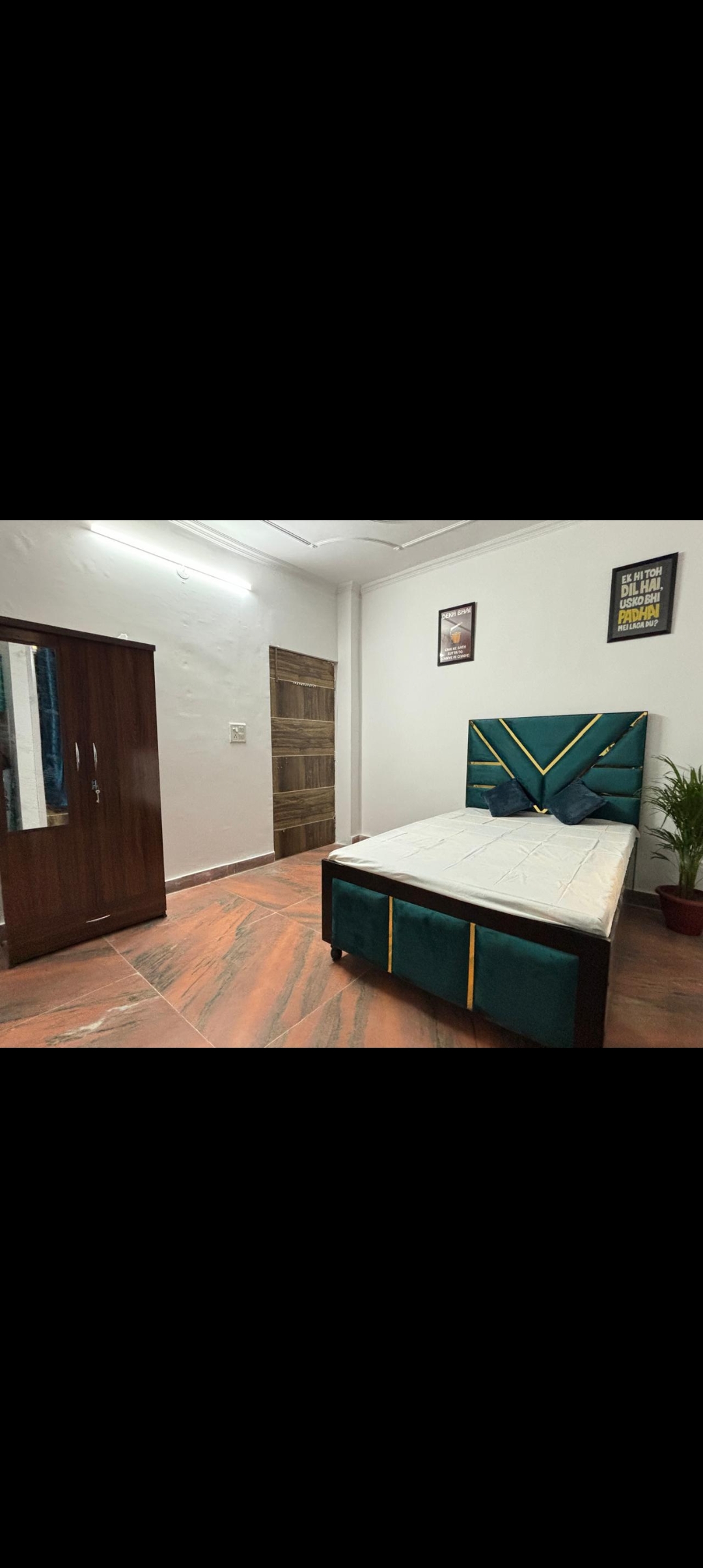 1 RkBuilder Floor For Rent in Saket
