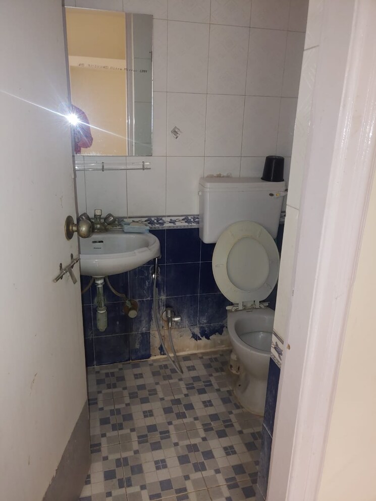 Bathroom, space-elena 1 Bedroom 600 Sq.Ft. Apartment In Bavdhan Pune 9064003