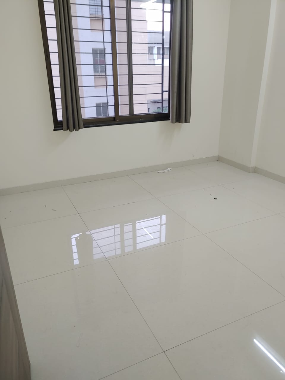 1 BHK + Servant Room 600 Sq.Ft. Apartment in Space Elena