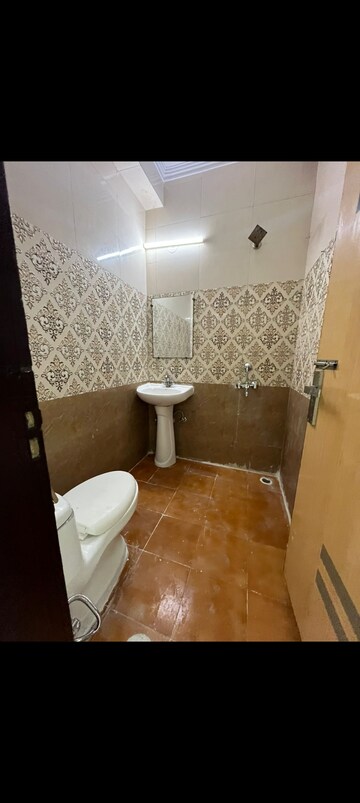 Bathroom in 2 BHK Builder Floor at Saket – for Rent