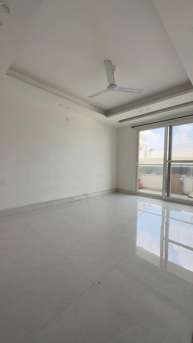 Room, palm-residency-chhatarpur 3 Bedroom 1500 Sq.Ft. Builder Floor In Chattarpur Delhi 9064071