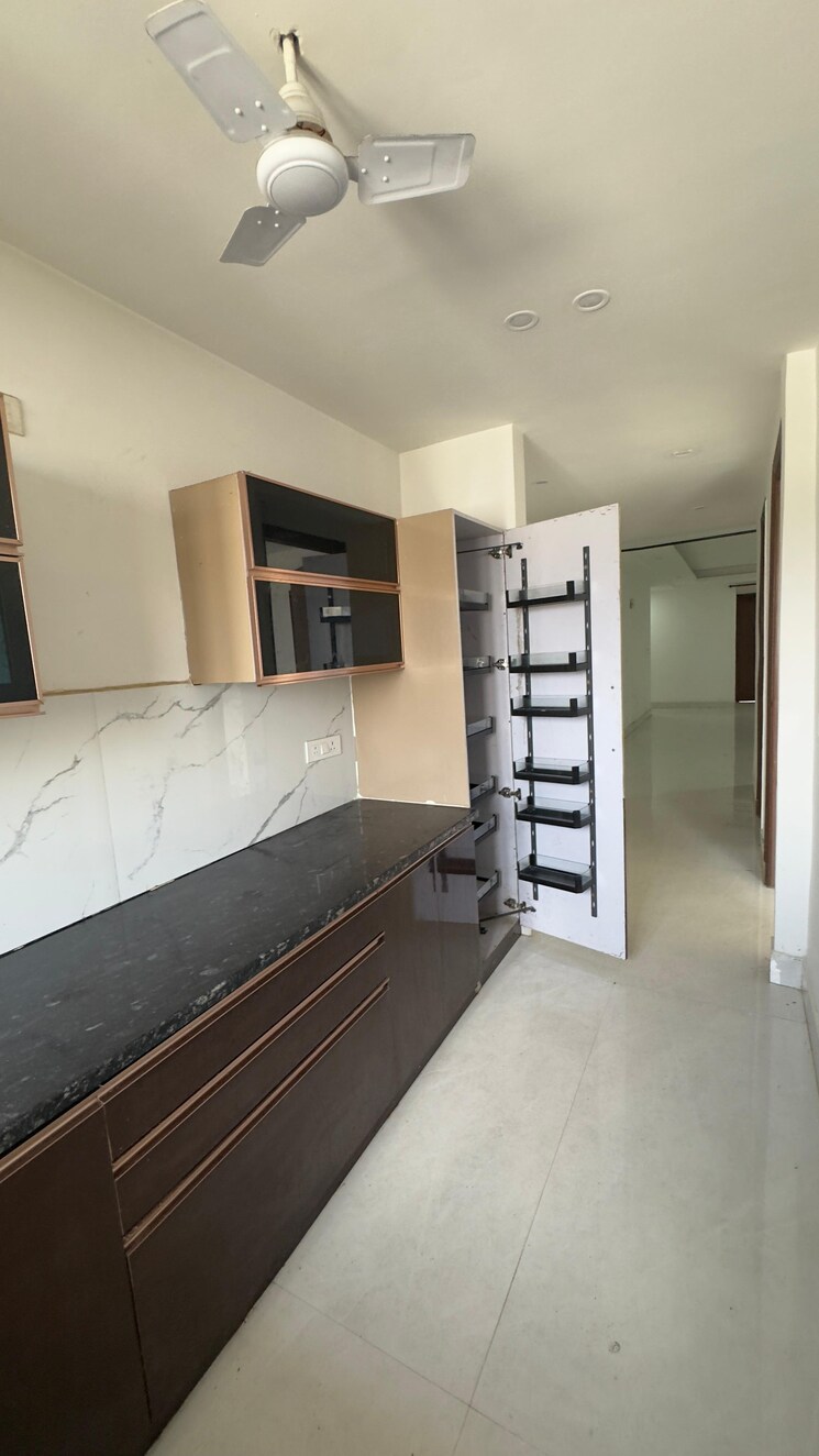 Kitchen, palm-residency-chhatarpur 3 Bedroom 1500 Sq.Ft. Builder Floor In Chattarpur Delhi 9064071