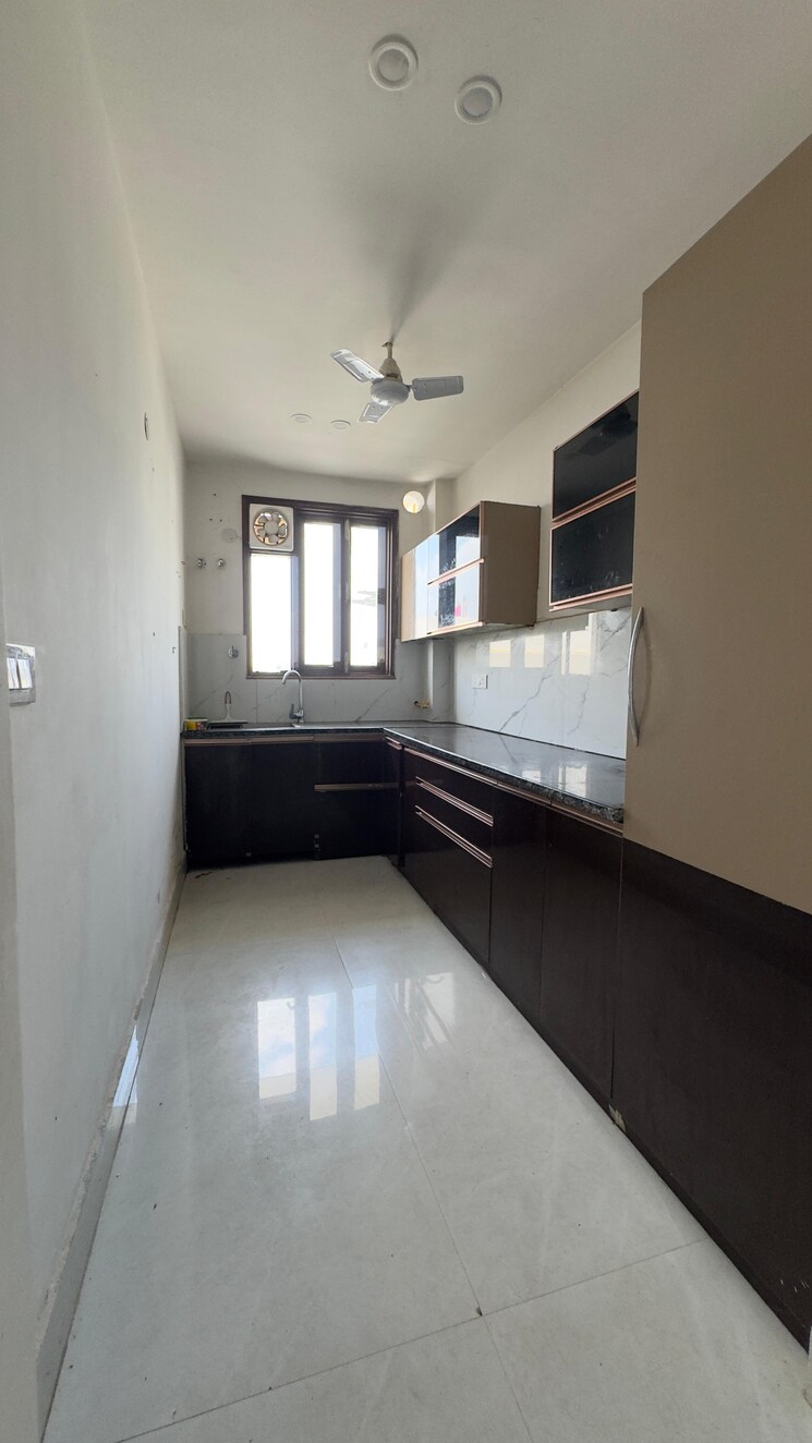 Kitchen, palm-residency-chhatarpur 3 Bedroom 1500 Sq.Ft. Builder Floor In Chattarpur Delhi 9064071