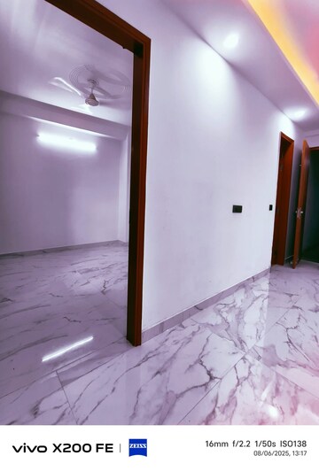 Room in 1 BHK Builder Floor at Freedom Fighters Enclave – for Rent