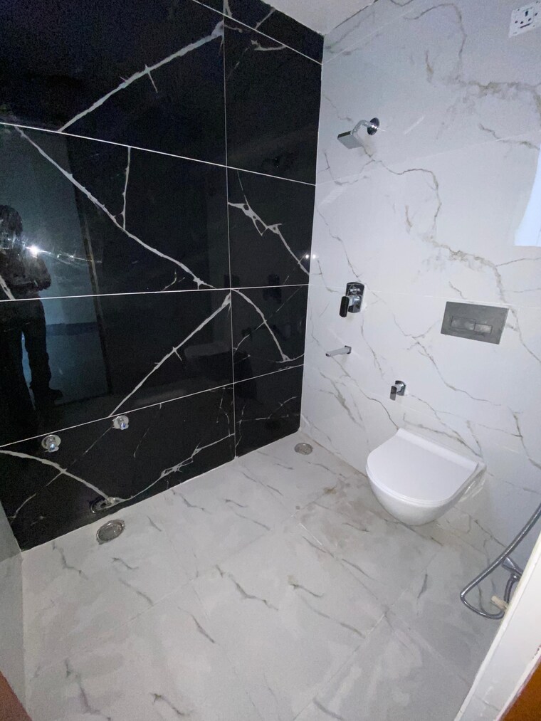 Attached Bathroom, pir machalla 3 Bedroom 1100 Sq.Ft. Builder Floor In Pir Machalla Zirakpur 9064111