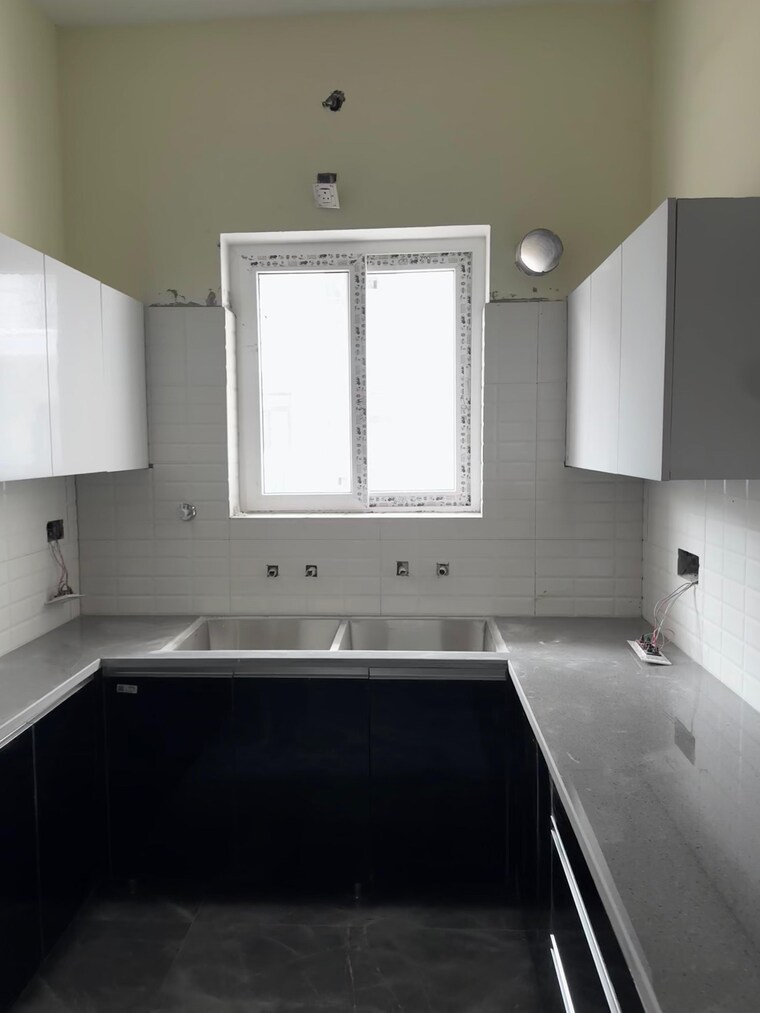 Kitchen, pir machalla 3 Bedroom 1100 Sq.Ft. Builder Floor In Pir Machalla Zirakpur 9064111