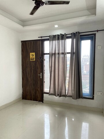 Room in 1 BHK Builder Floor at Freedom Fighters Enclave – for Rent