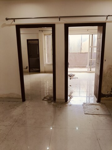 Room in 3 BHK Builder Floor at Pir Machalla – for Sale