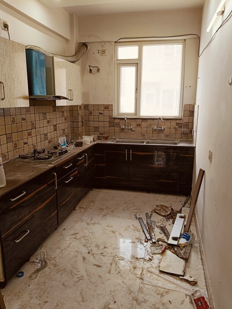 Kitchen, pir machalla 3 Bedroom 1100 Sq.Ft. Builder Floor In Pir Machalla Zirakpur 9064142