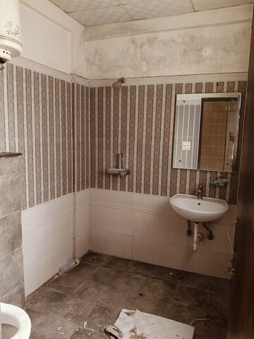 Bathroom in 3 BHK Builder Floor at Pir Machalla – for Sale