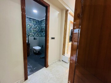 Building Lobby in 3 BHK Builder Floor at Kishangarh – for Rent