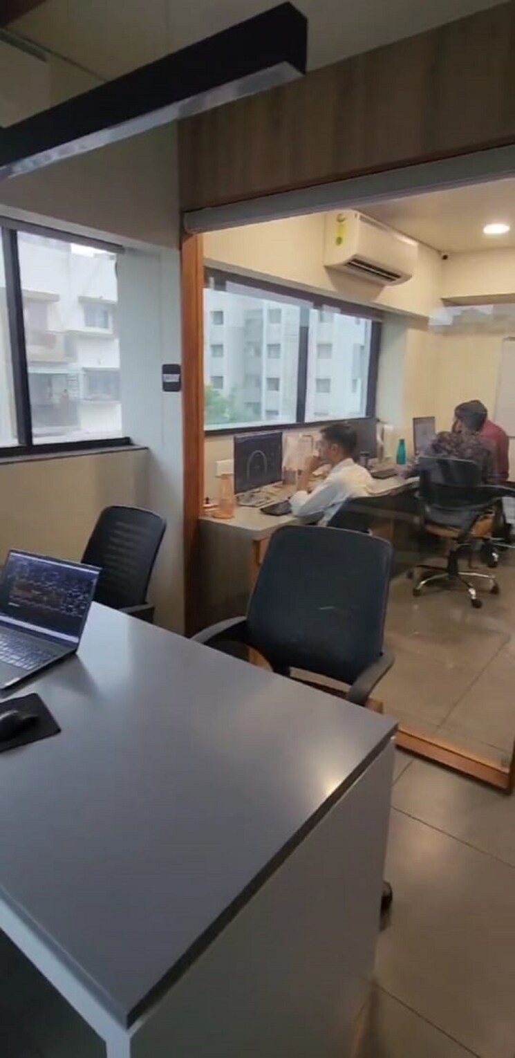 Living Room, spg-echelon Commercial Office Space 600 Sq.Ft. In Makarba Ahmedabad 9064148