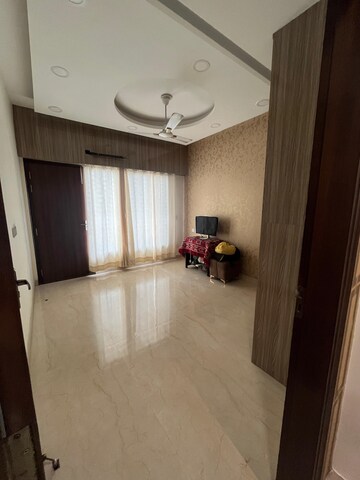 Room in 4 BHK Penthouse at Emaar The Palm Drive-Palm Studios, Sector 66 – for Sale