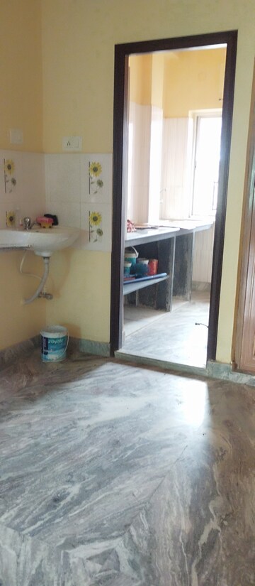 Room in 2 BHK Apartment at Bosepukur – for Rent