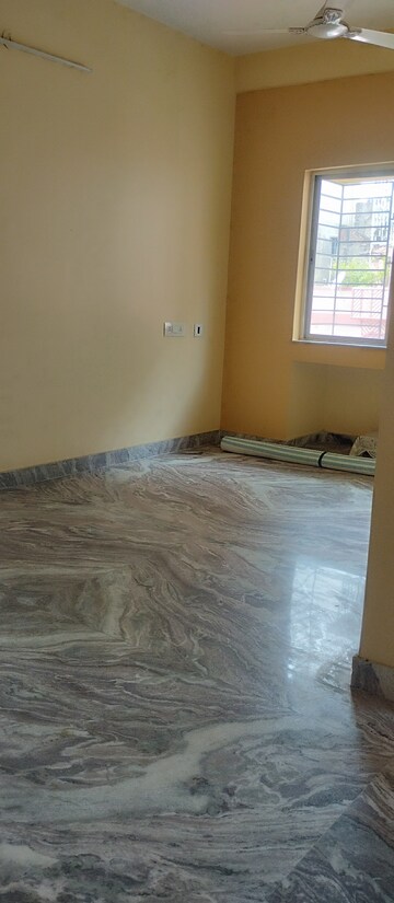 Room in 2 BHK Apartment at Bosepukur – for Rent