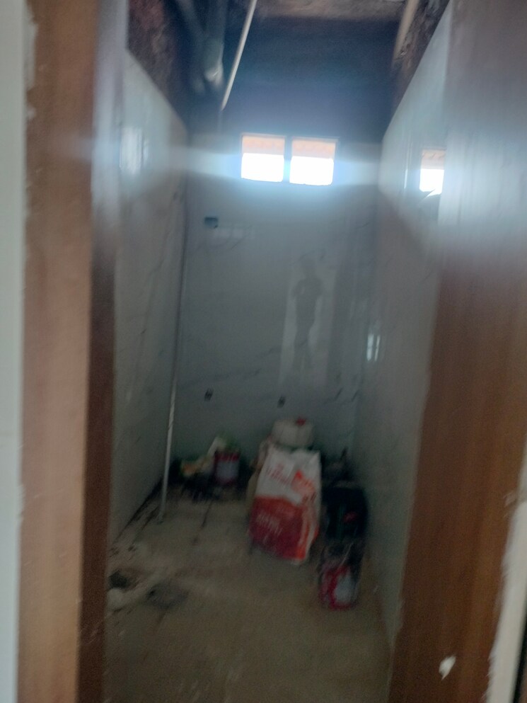 Bathroom, knowledge park v greater noida 3 Bedroom 1750 Sq.Ft. Builder Floor In Knowledge Park V Greater Noida Greater Noida 9064221