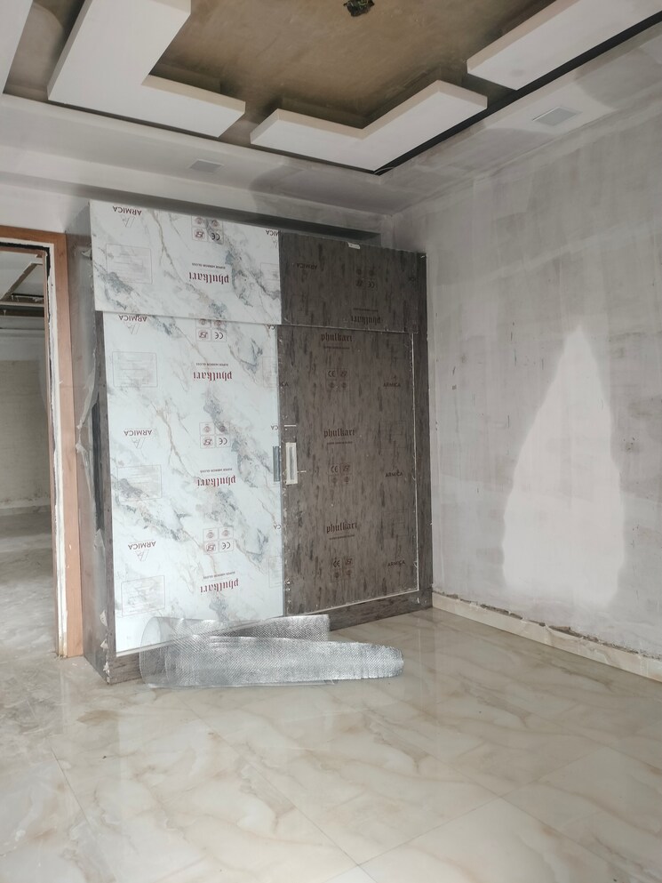 Room, knowledge park v greater noida 3 Bedroom 1750 Sq.Ft. Builder Floor In Knowledge Park V Greater Noida Greater Noida 9064221