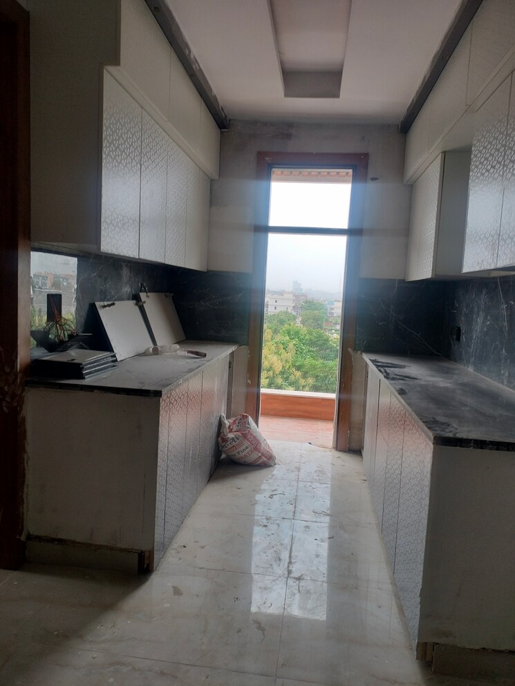 Kitchen, knowledge park v greater noida 3 Bedroom 1750 Sq.Ft. Builder Floor In Knowledge Park V Greater Noida Greater Noida 9064221