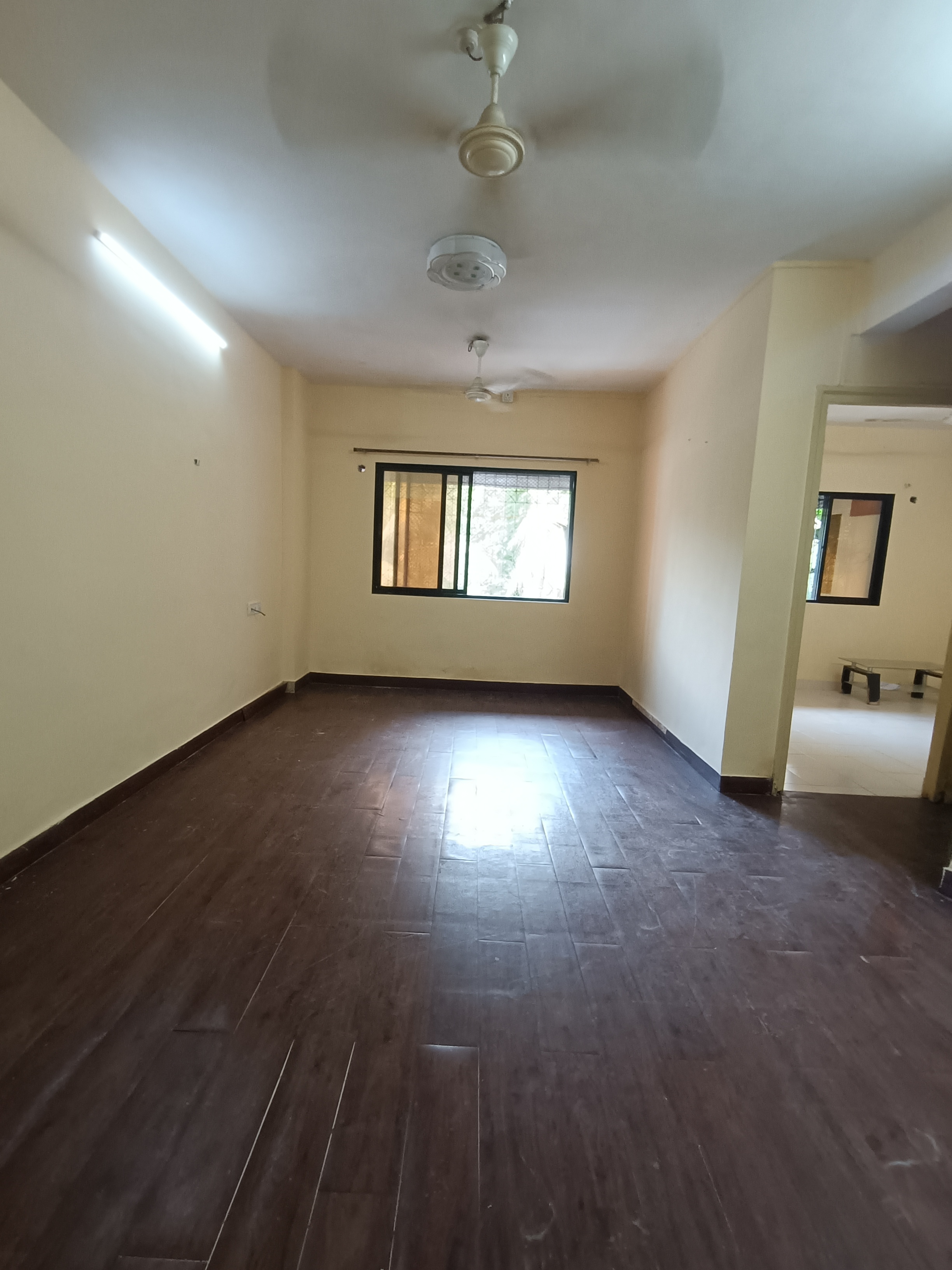 2 BHK 850 Sq.Ft. Apartment in Eden Rose 3