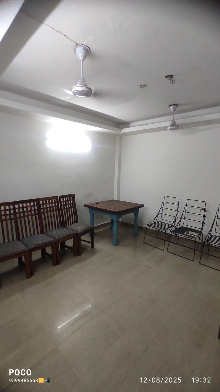 undefined, chattarpur 2 Bedroom 900 Sq.Ft. Builder Floor In Chattarpur Delhi 9064255