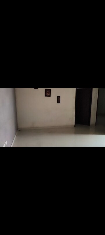Room in 3 BHK Builder Floor at Sector 1 Greater Noida – for Rent