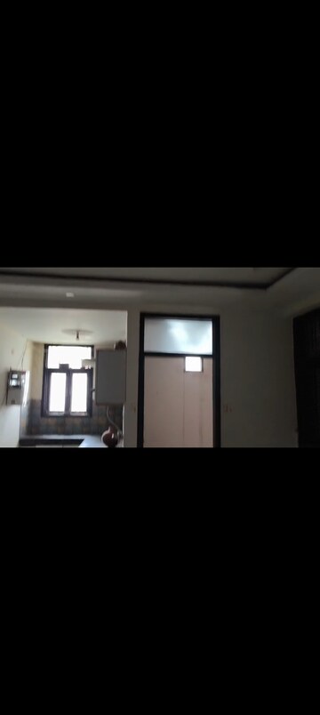Room in 3 BHK Builder Floor at Sector 1 Greater Noida – for Rent