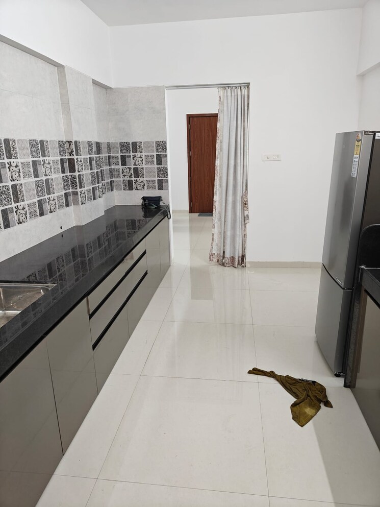 Balcony, shivalaya-apartment-shivaji-nagar 2 Bedroom 1000 Sq.Ft. Apartment In Shivajinagar Pune 9064254