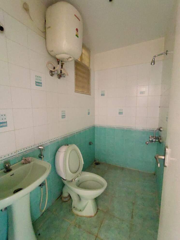 Bathroom, creative-environs 2 Bedroom 1350 Sq.Ft. Apartment In Hsr Layout Bangalore 9064263