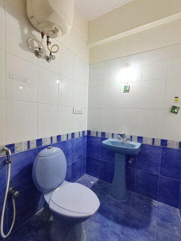 Team Area in 2 BHK Apartment at Creative Environs, Hsr Layout – for Rent