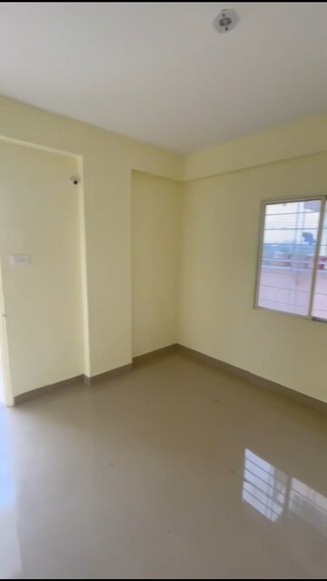 Room in 3 BHK Apartment at Hoshangabad – for Sale
