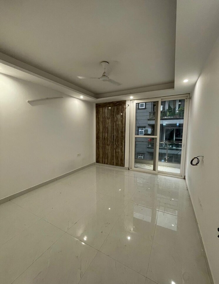 Room, saket 4 Bedroom 1750 Sq.Ft. Apartment In Saket Delhi 9064296