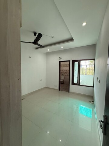 Room in 2 BHK Builder Floor at Dhakoli – for Sale