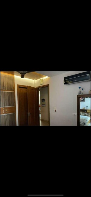 Room in 5 BHK Independent House at Sector 80 – for Sale