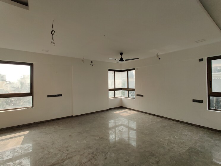 Room, sach-9-almeida 3.5 Bedroom 1300 Sq.Ft. Apartment In Bandra West Mumbai 9064317