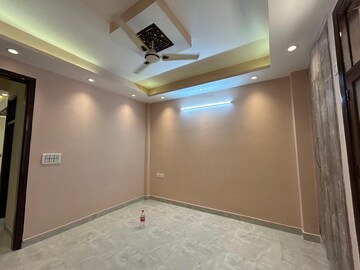Room in 2 BHK Apartment at Saket – for Rent
