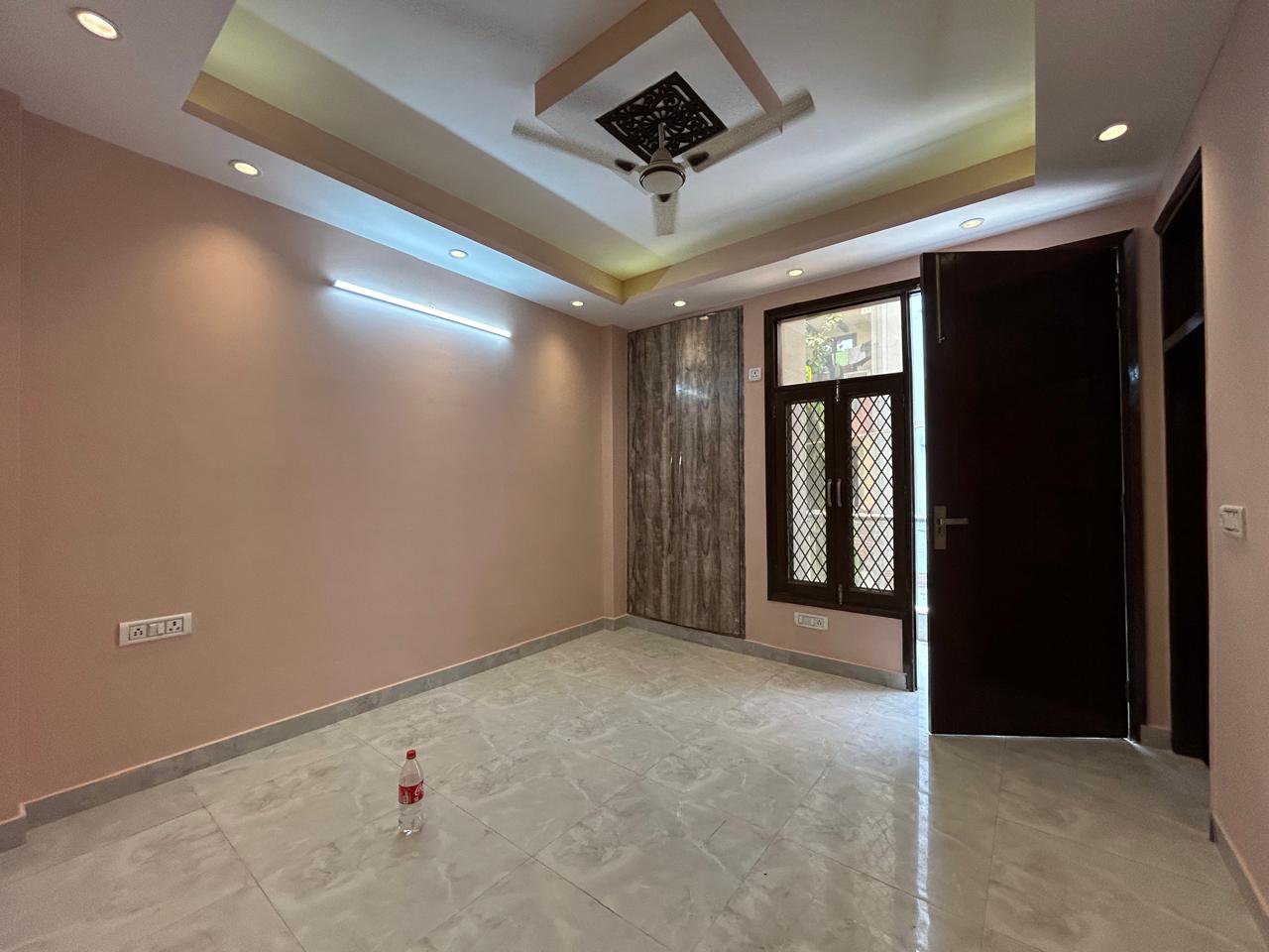 2 BHK Apartment For Rent in Saket