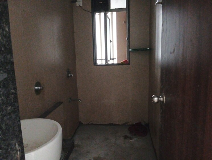 Bathroom, runwal-eirene 3 Bedroom 1059 Sq.Ft. Apartment In Balkum Pada Thane 9064347